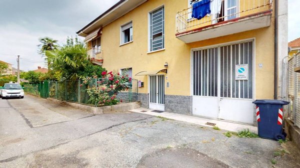casa indipendente in vendita a Rivoli in zona Cascine Vica