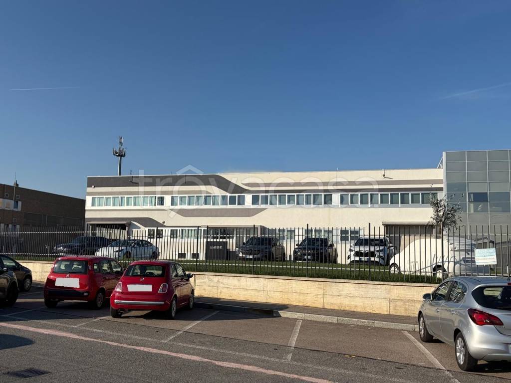 capannone in vendita a Rivoli