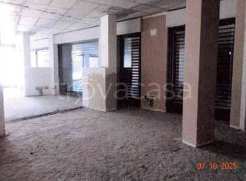 negozio in vendita a Rivoli