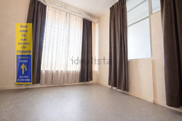 locale commerciale in vendita a Rivoli