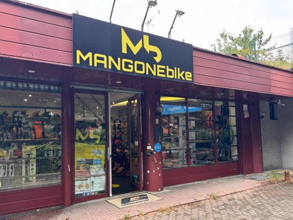 negozio in vendita a Rivoli