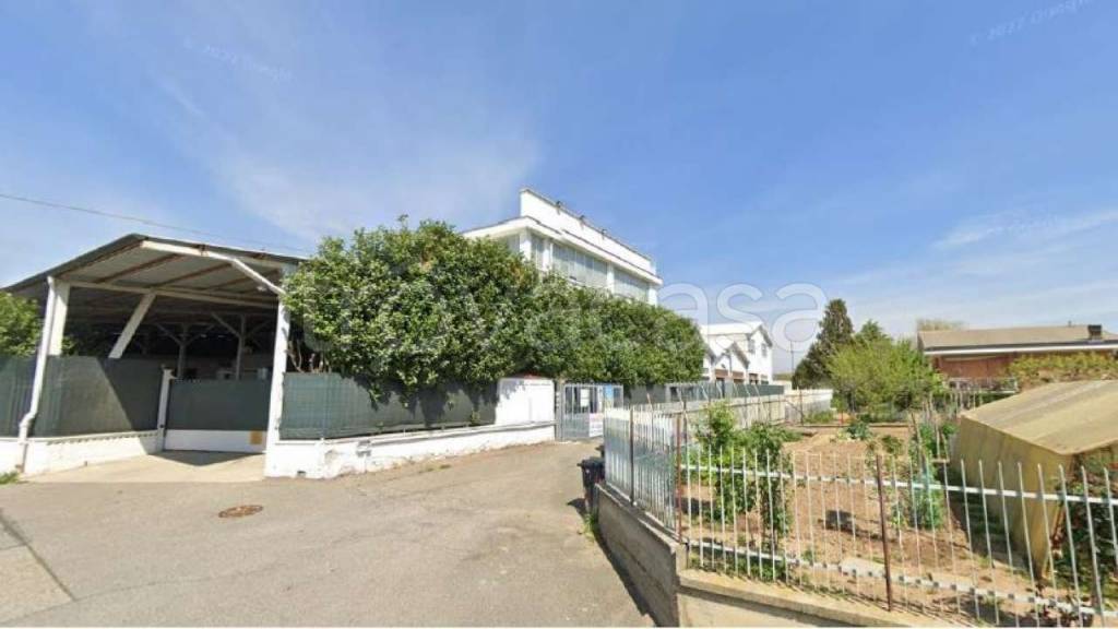 capannone in vendita a Rivoli in zona Tetti di Rivoli