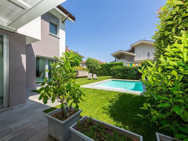 casa indipendente in vendita a Rivoli