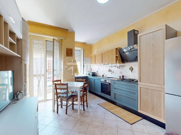 appartamento in vendita a Rivoli in zona Bruere