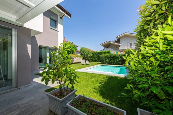 casa indipendente in vendita a Rivoli