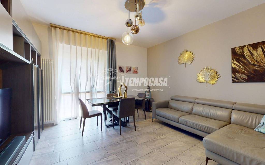 appartamento in vendita a Rivoli in zona Cascine Vica