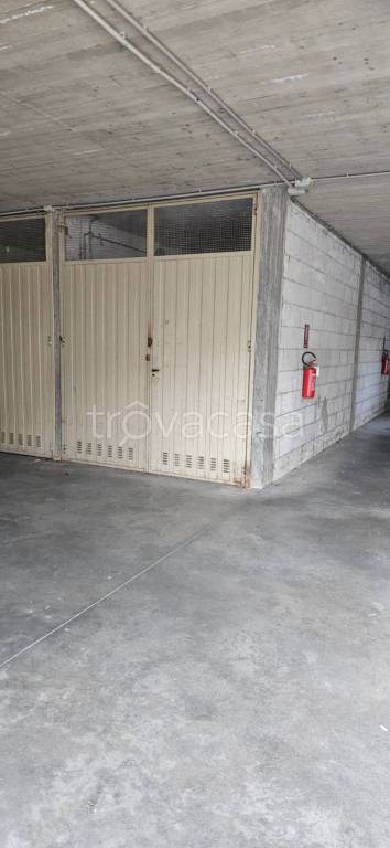 negozio in vendita a Rivoli in zona Cascine Vica