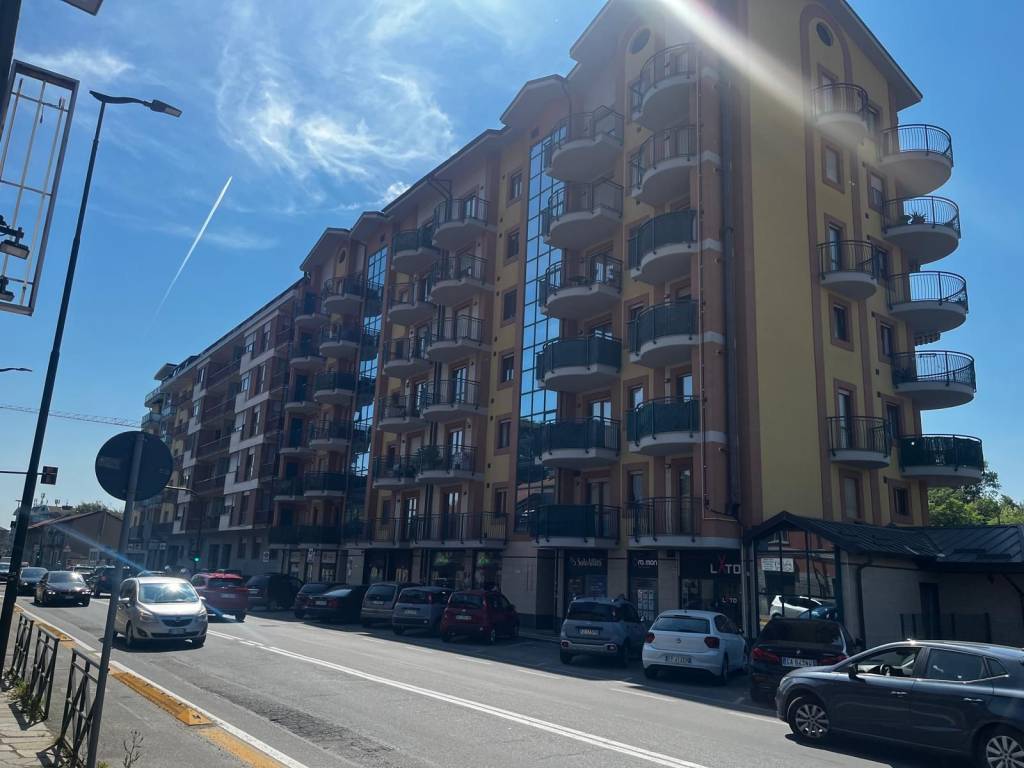 negozio in vendita a Rivoli