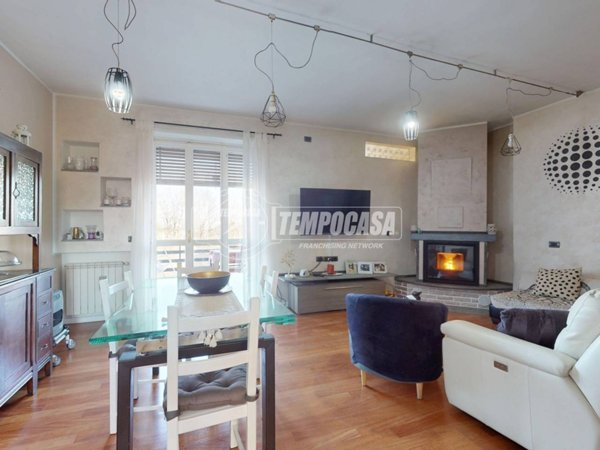 casa indipendente in vendita a Rivoli in zona Bruere