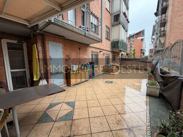 appartamento in vendita a Rivoli in zona Cascine Vica
