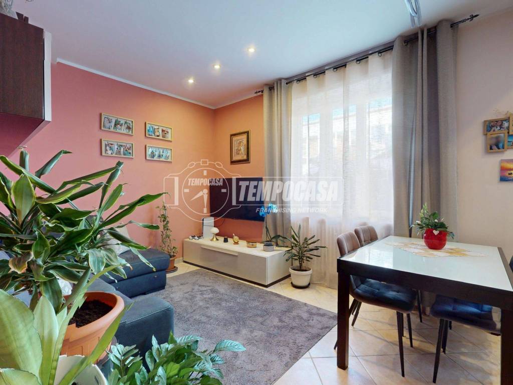 appartamento in vendita a Rivoli in zona Cascine Vica