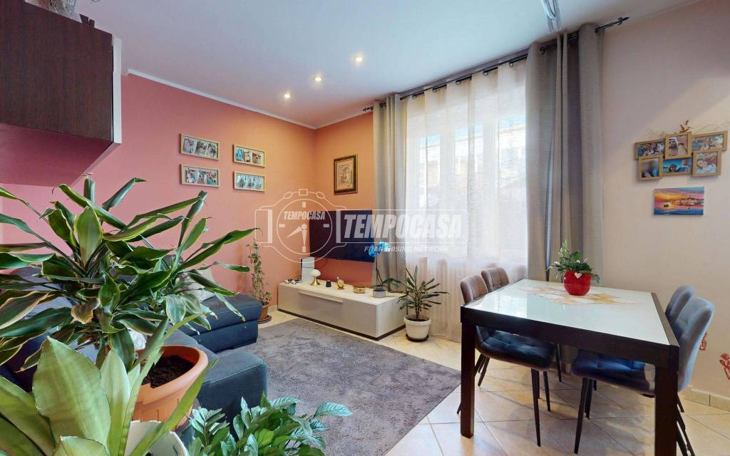 appartamento in vendita a Rivoli in zona Cascine Vica