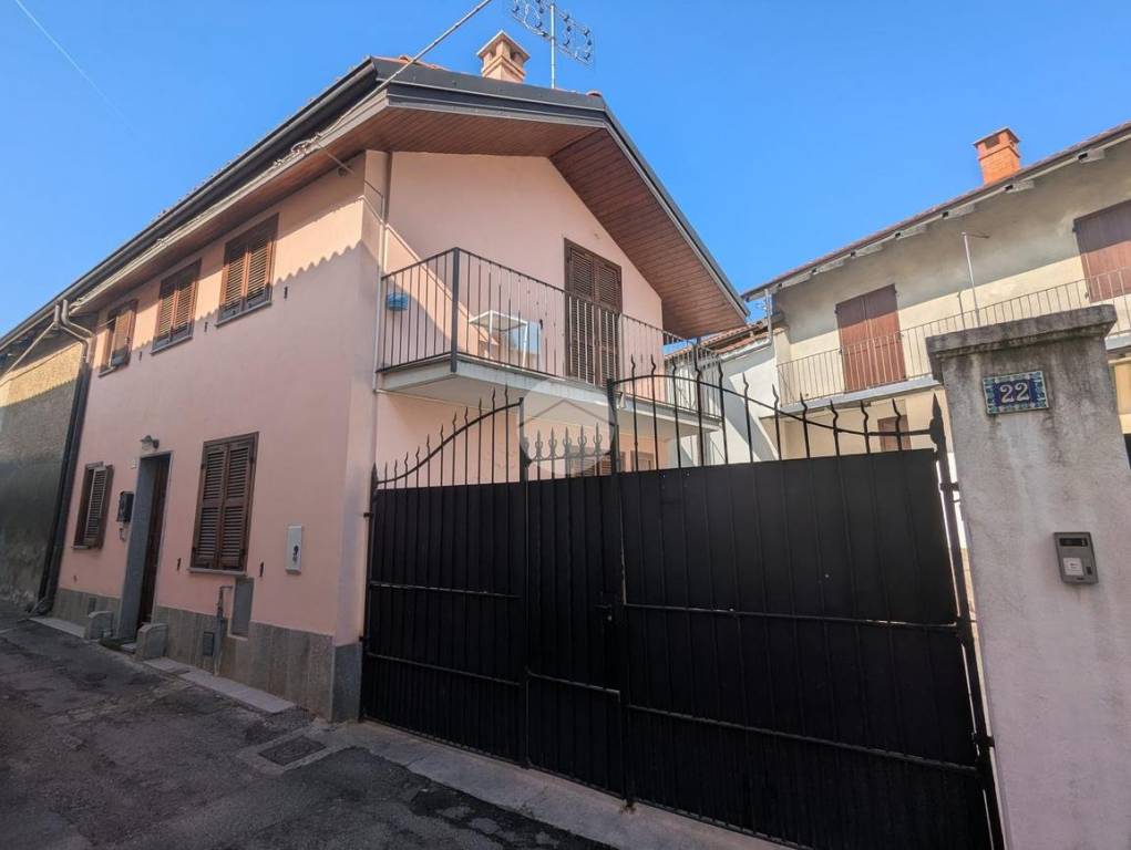 casa indipendente in vendita a Rivoli