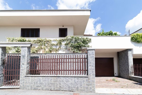 casa indipendente in vendita a Rivoli