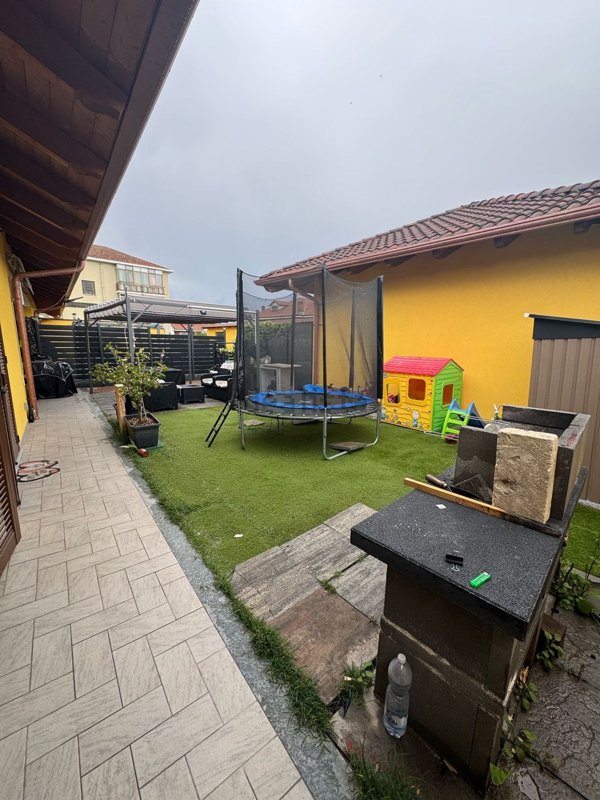 appartamento in vendita a Rivoli in zona Tetti Neirotti