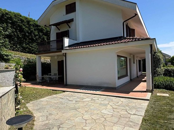 casa indipendente in vendita a Rivoli