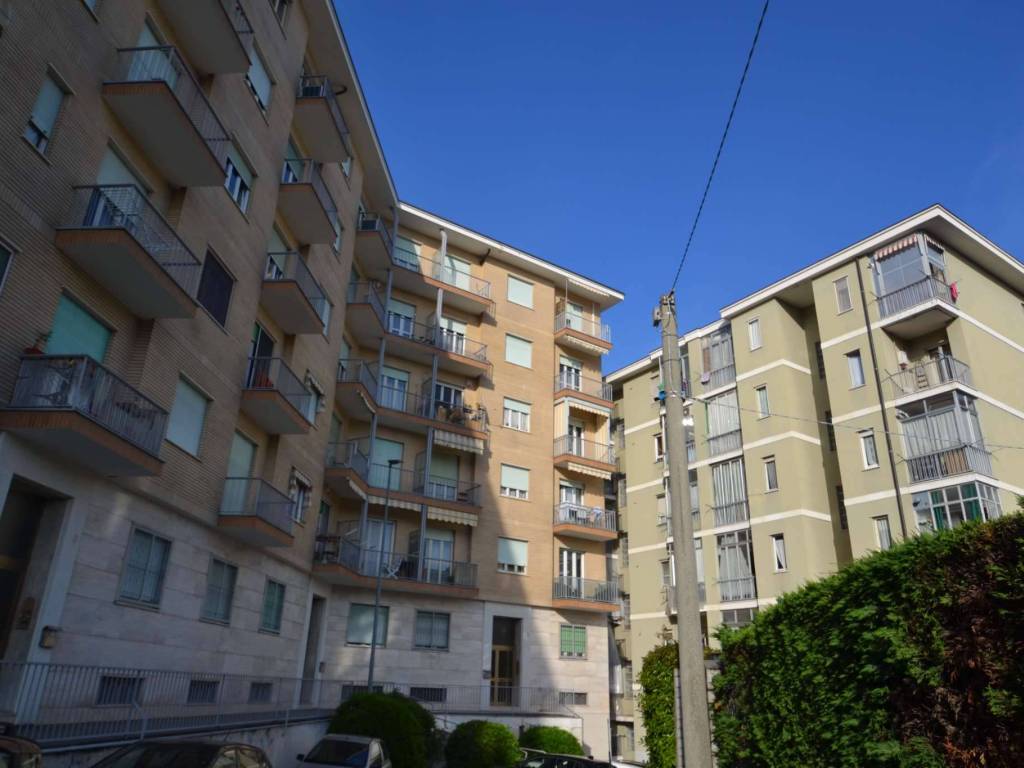 appartamento in vendita a Rivoli in zona Cascine Vica