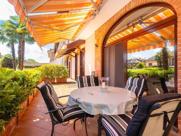 casa indipendente in vendita a Rivoli in zona Tetti Neirotti