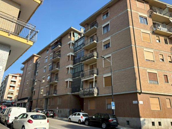 locale di sgombero in vendita a Rivoli