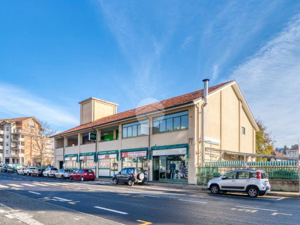 negozio in vendita a Rivoli