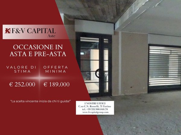 negozio in vendita a Rivoli in zona Bruere