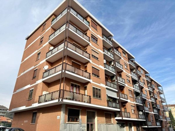 appartamento in vendita a Rivoli in zona Cascine Vica