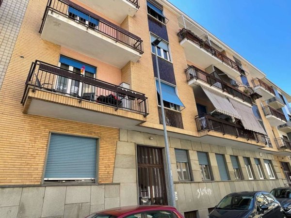 appartamento in vendita a Rivoli in zona Cascine Vica