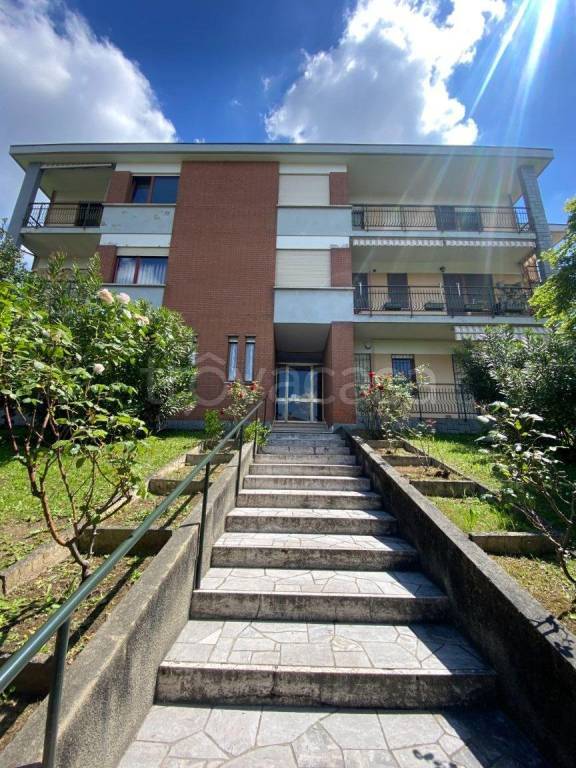 appartamento in vendita a Rivoli in zona Bruere