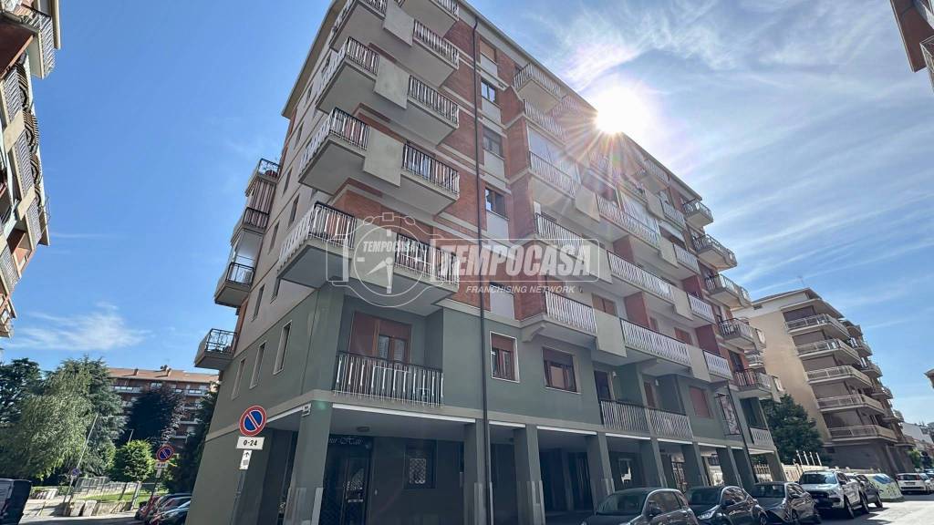 appartamento in vendita a Rivoli in zona Cascine Vica