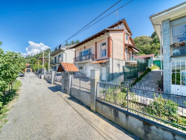 casa indipendente in vendita a Rivoli