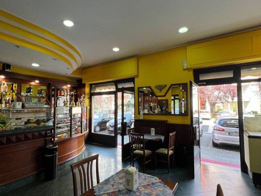 negozio in vendita a Rivoli