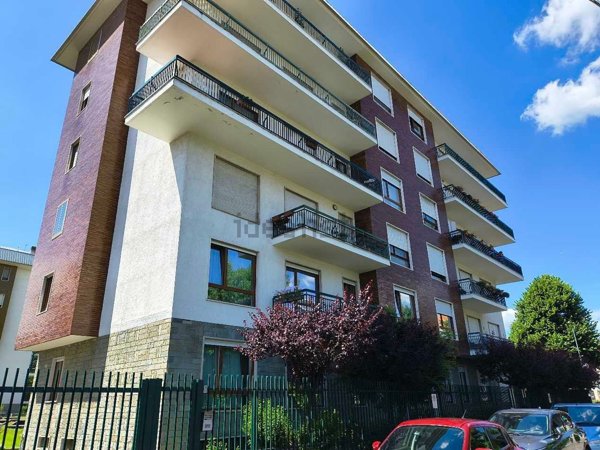 appartamento in vendita a Rivoli in zona Bruere