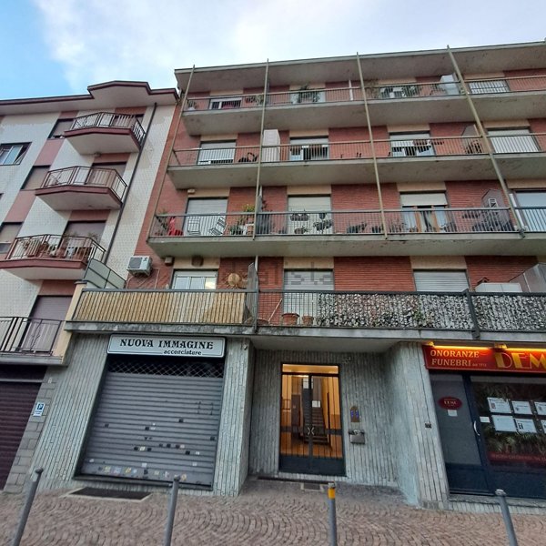appartamento in vendita a Rivoli in zona Cascine Vica