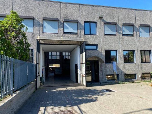 ufficio in vendita a Rivoli in zona Cascine Vica