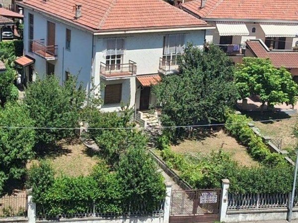 casa indipendente in vendita a Rivoli