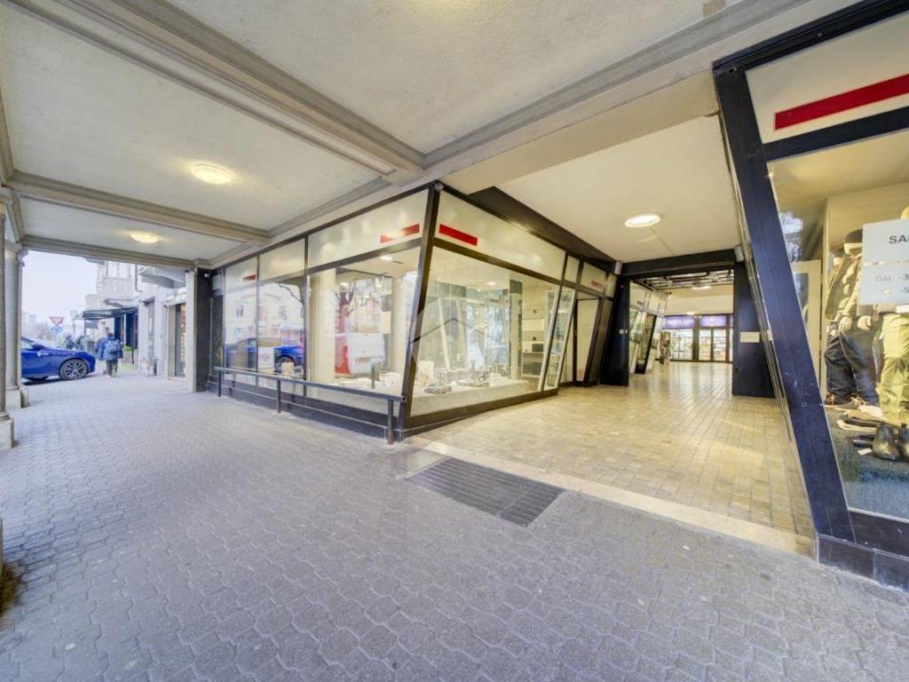 negozio in vendita a Rivoli