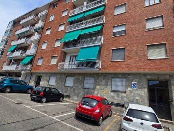 appartamento in vendita a Rivoli in zona Cascine Vica