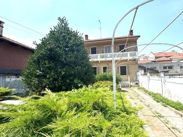 casa indipendente in vendita a Rivoli