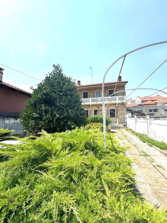 casa indipendente in vendita a Rivoli