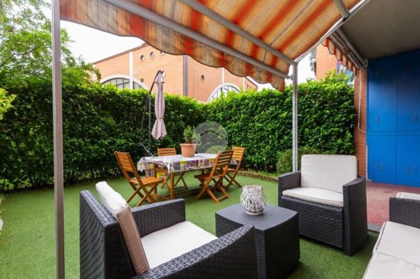appartamento in vendita a Rivoli in zona Cascine Vica