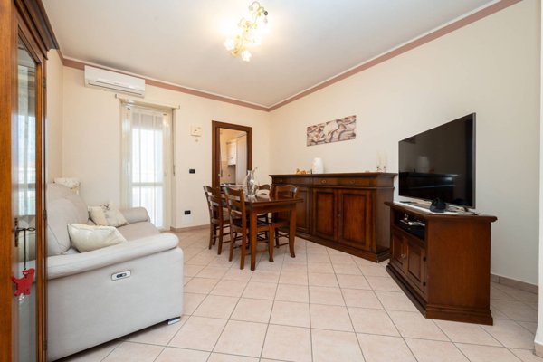 appartamento in vendita a Rivoli in zona Cascine Vica
