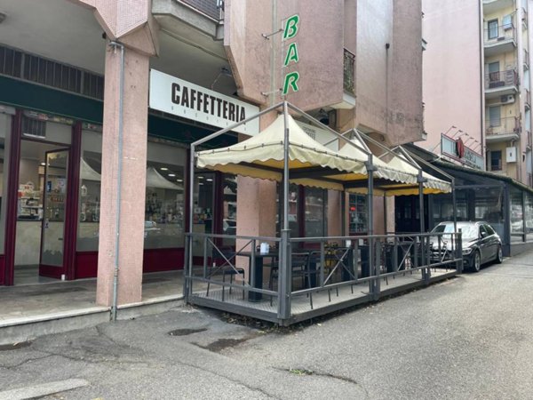 negozio in vendita a Rivoli in zona Cascine Vica