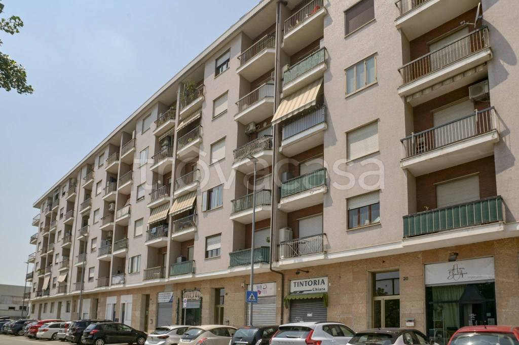 appartamento in vendita a Rivoli in zona Cascine Vica