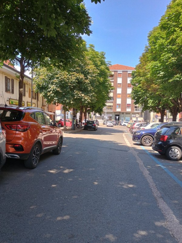 negozio in vendita a Rivoli