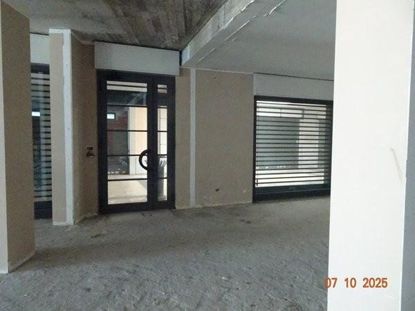 negozio in vendita a Rivoli