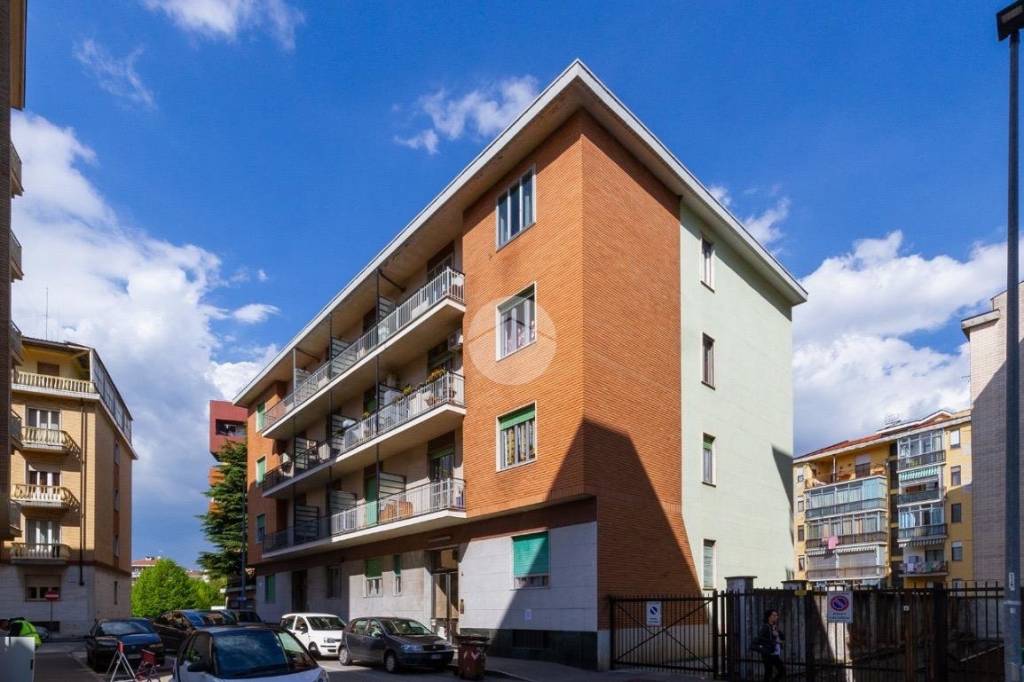 appartamento in vendita a Rivoli in zona Cascine Vica