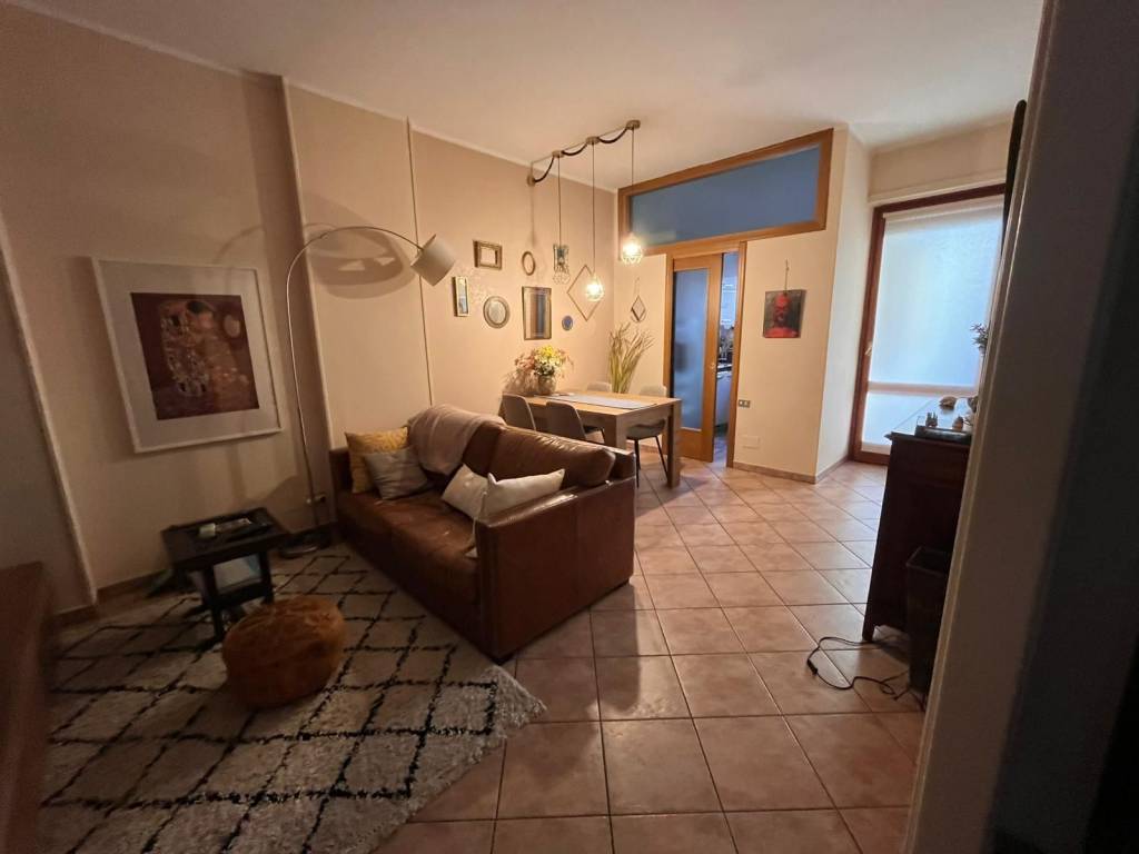 appartamento in vendita a Rivoli in zona Cascine Vica