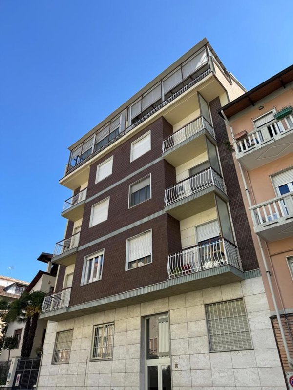 appartamento in vendita a Rivoli in zona Cascine Vica
