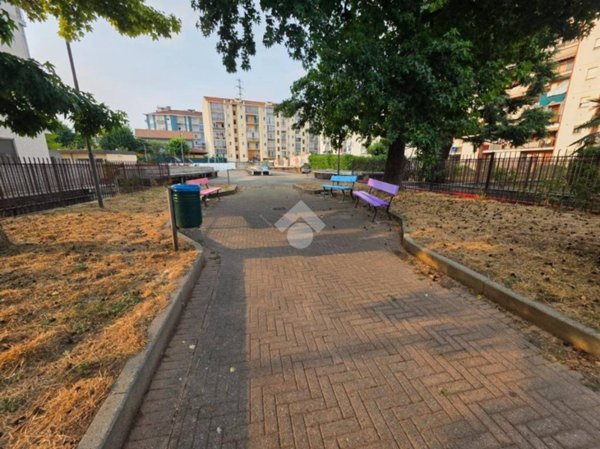 casale in vendita a Rivoli in zona Cascine Vica