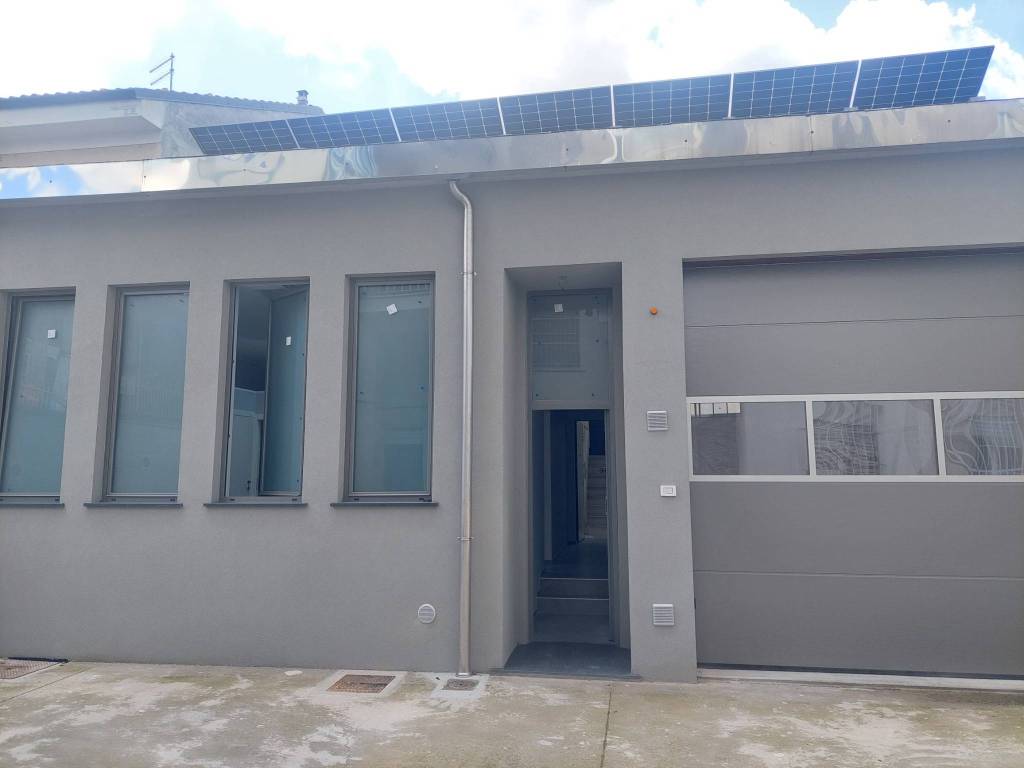 appartamento in vendita a Rivoli in zona Cascine Vica